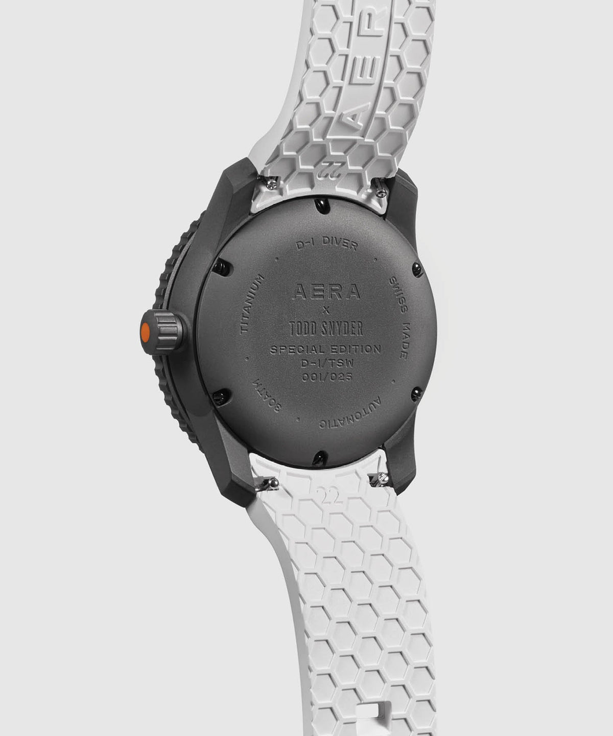Todd Snyder Todd Snyder X AERA D-1 Diver Watch - White