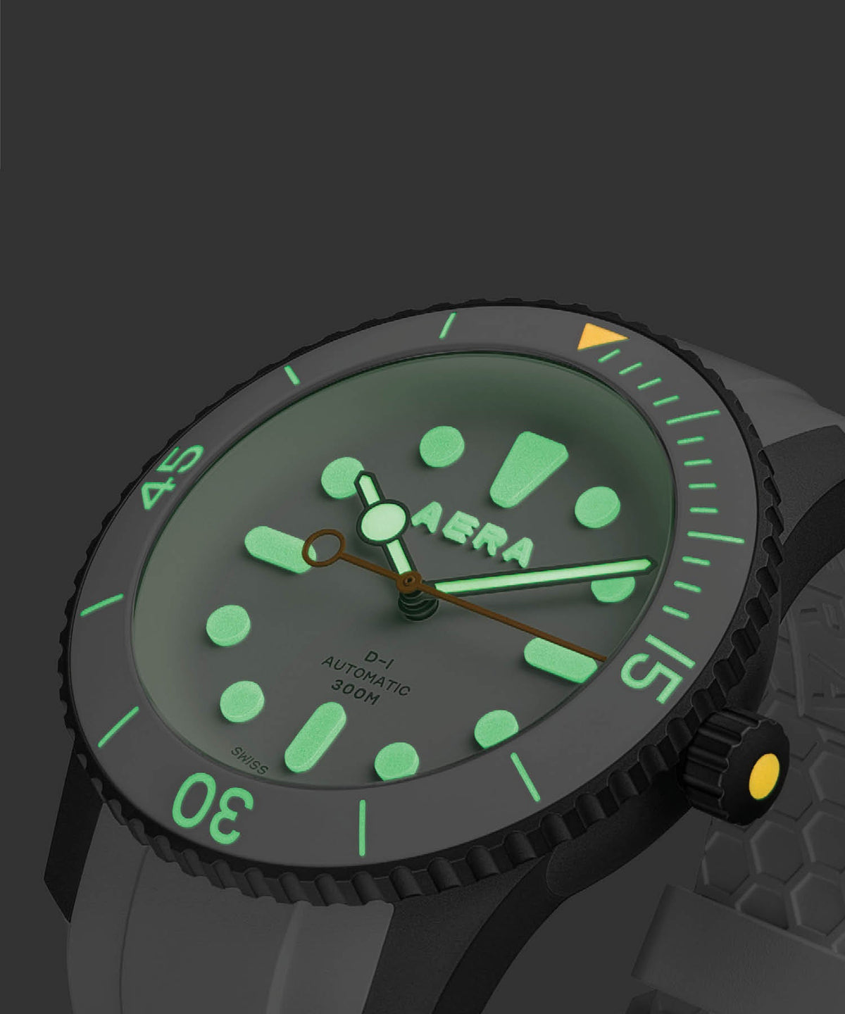 Todd Snyder Todd Snyder X AERA D-1 Diver Watch - White