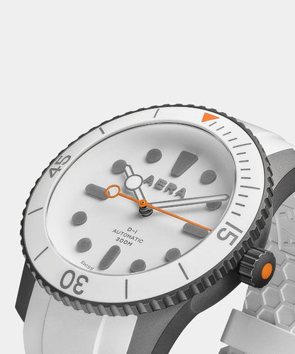 Todd Snyder Todd Snyder X AERA D-1 Diver Watch - White