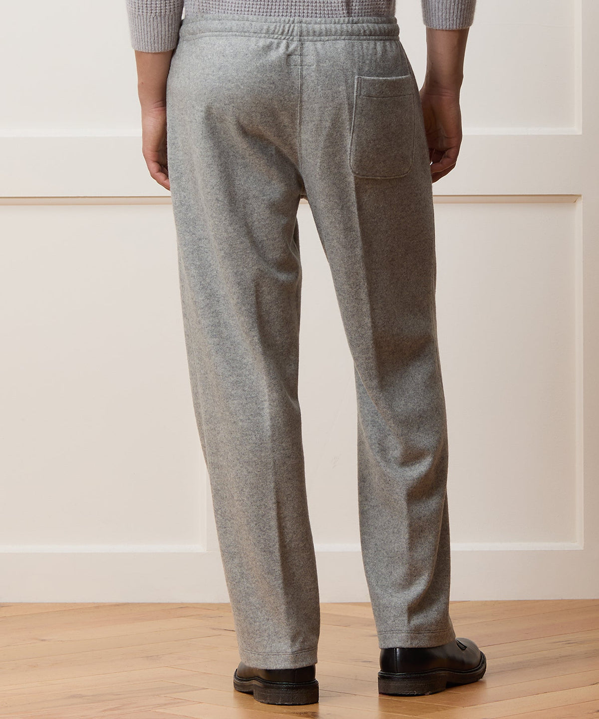 Todd Snyder Relaxed Camel-Cashmere Lounge Pant - Grey Heather