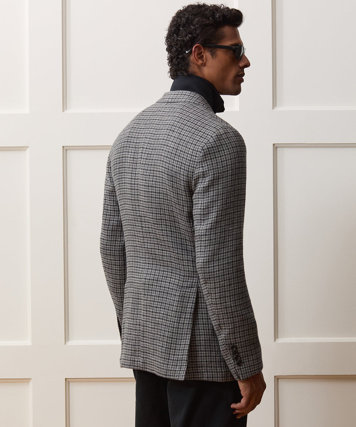 Todd Snyder Italian Linen Houndstooth Sport Coat - Charcoal