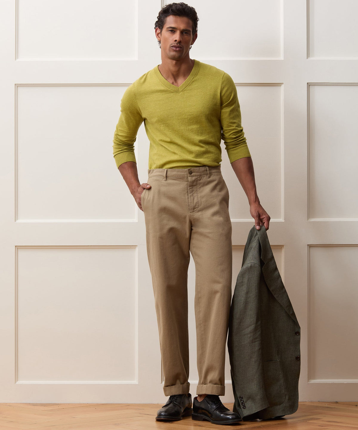 Todd Snyder Cotton-Cashmere V-Neck - Green Leaf