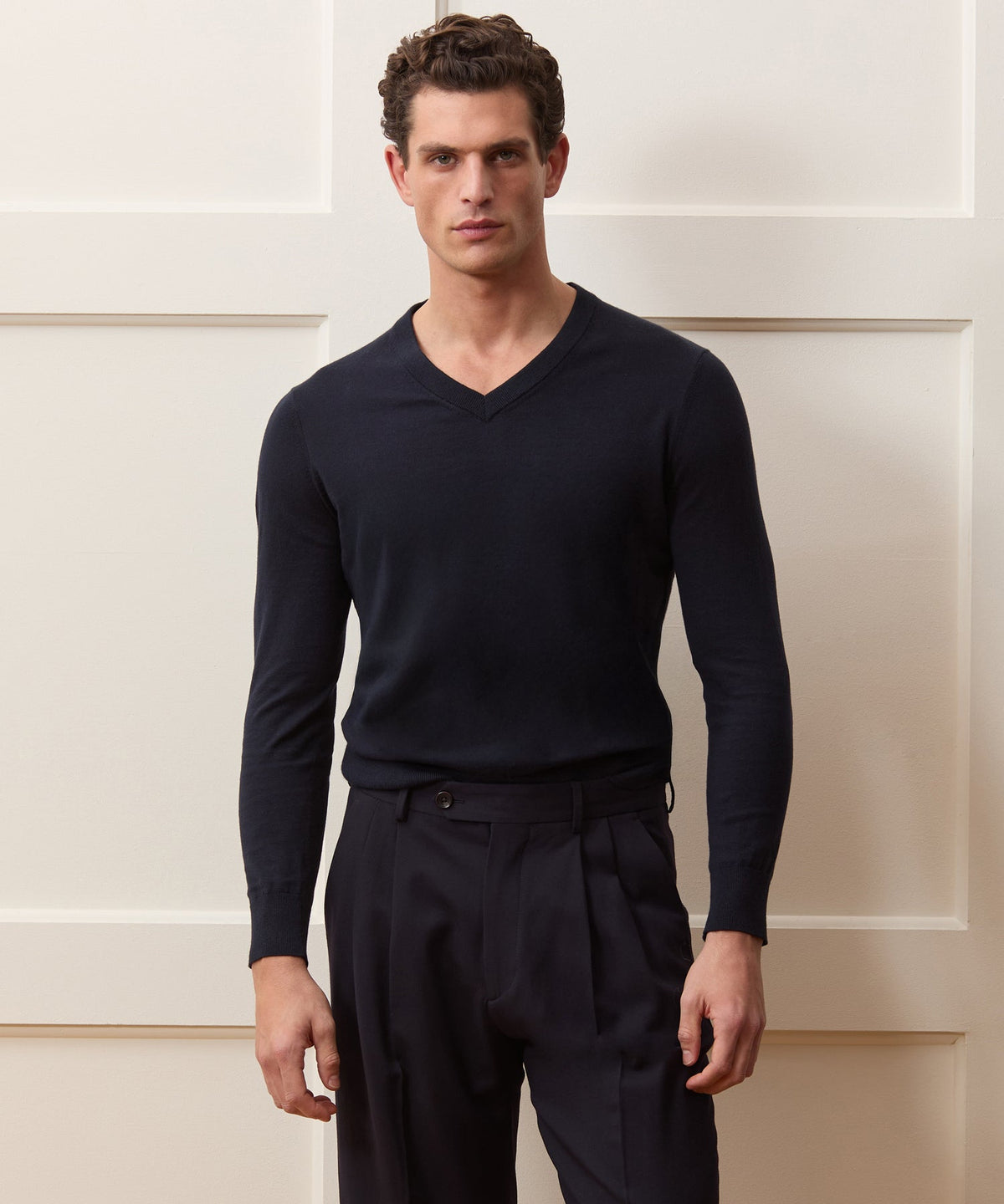 Todd Snyder Cotton-Cashmere V-Neck - Navy