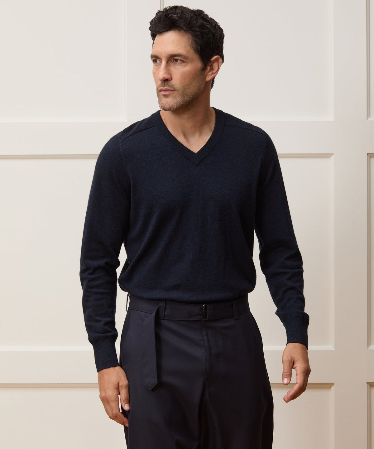 Todd Snyder Merino V-Neck Sweater - Navy