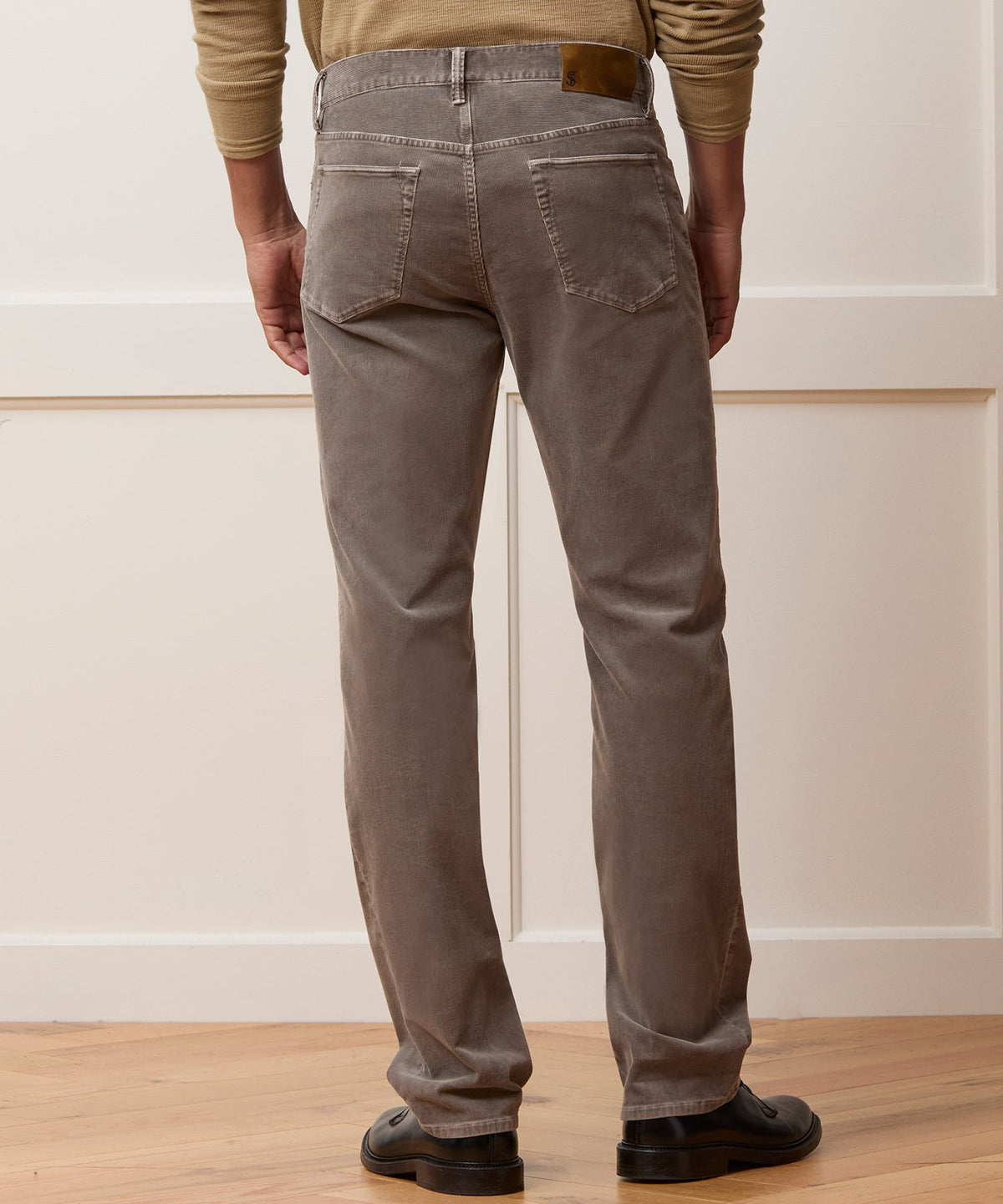 Todd Snyder Straight 5-Pocket Corduroy Pant - Grey