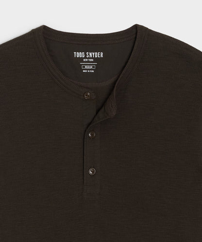 Todd Snyder Lightweight Mini Waffle Henley - Caviar