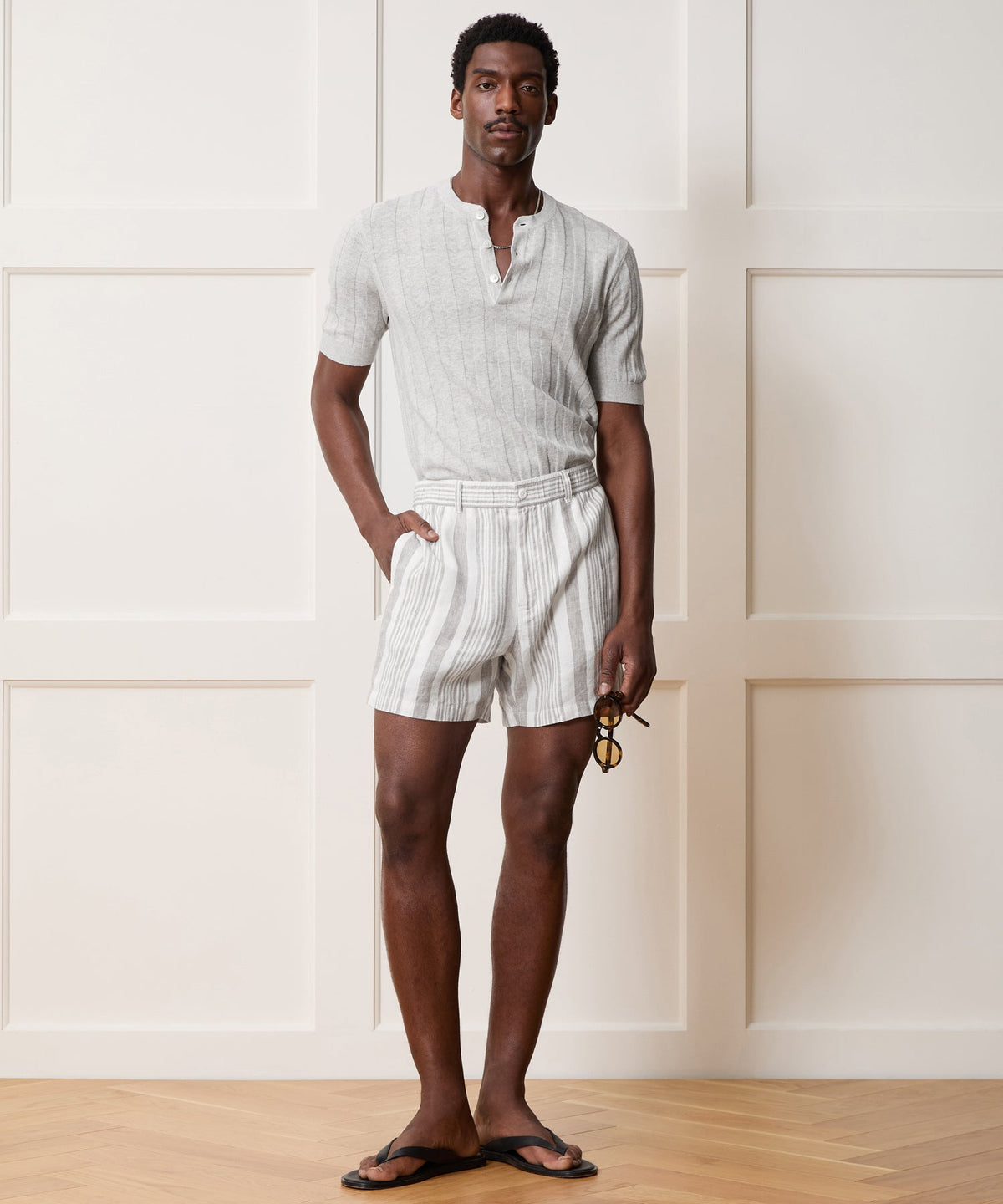 Todd Snyder 5" Linen Beachcomber Short - Grey