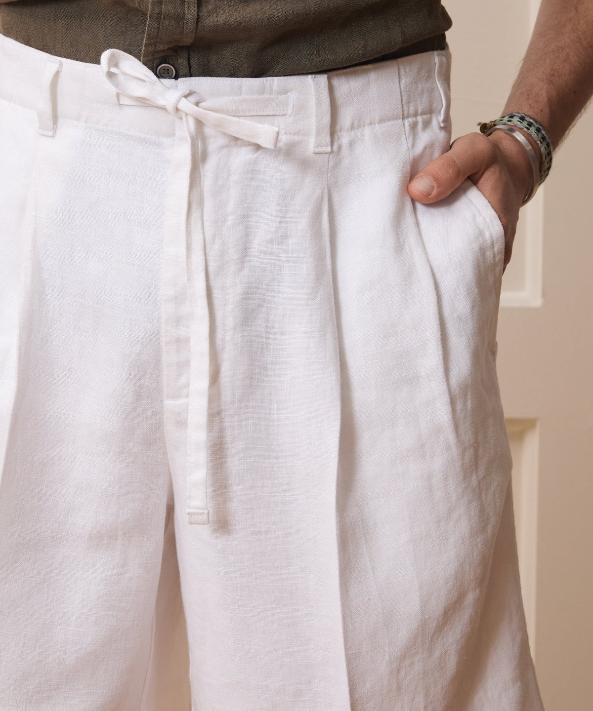 Todd Snyder 8" Mylos Short - White