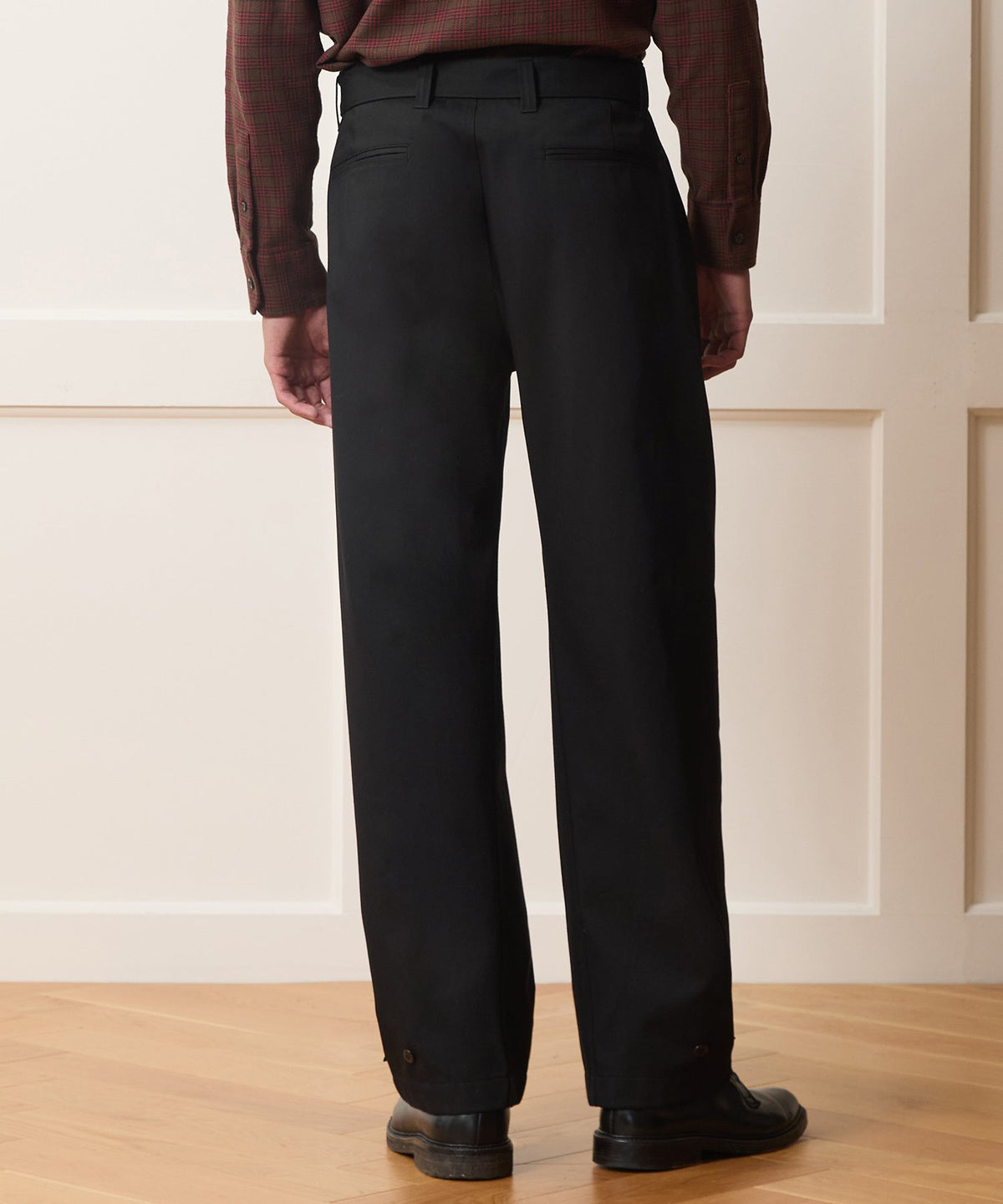 Todd Snyder Italian Belted Barrel Pant - Black