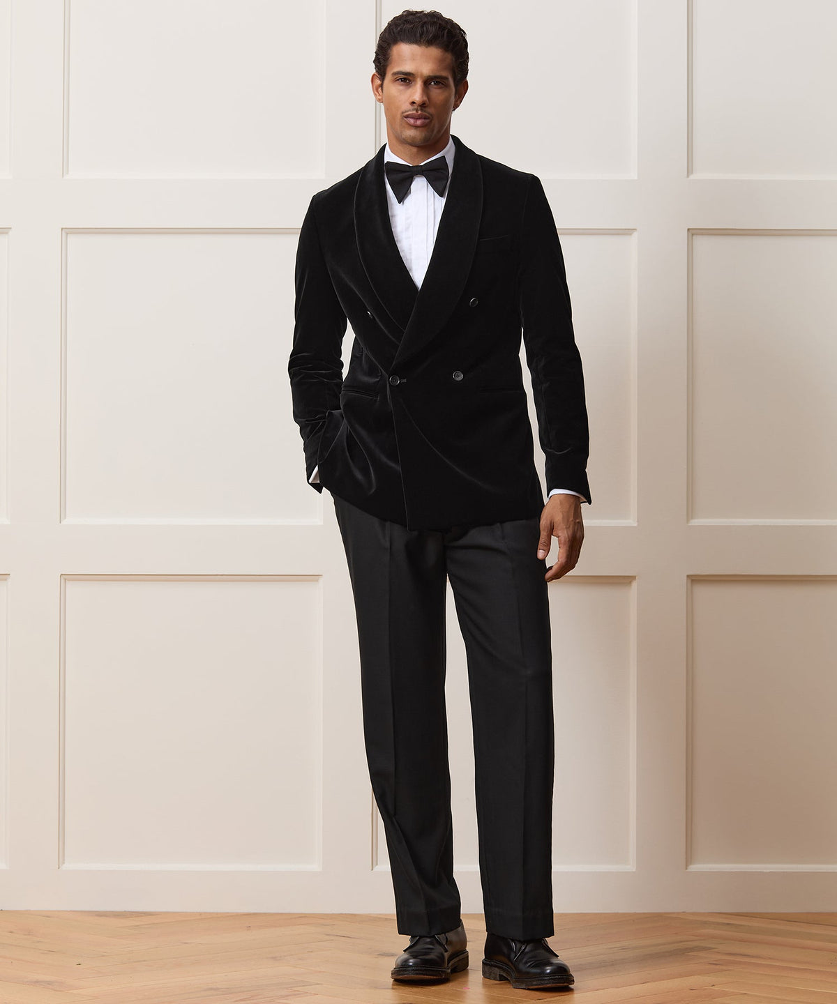 Todd Snyder Italian Velvet Double-Breasted Dinner Jacket - Black