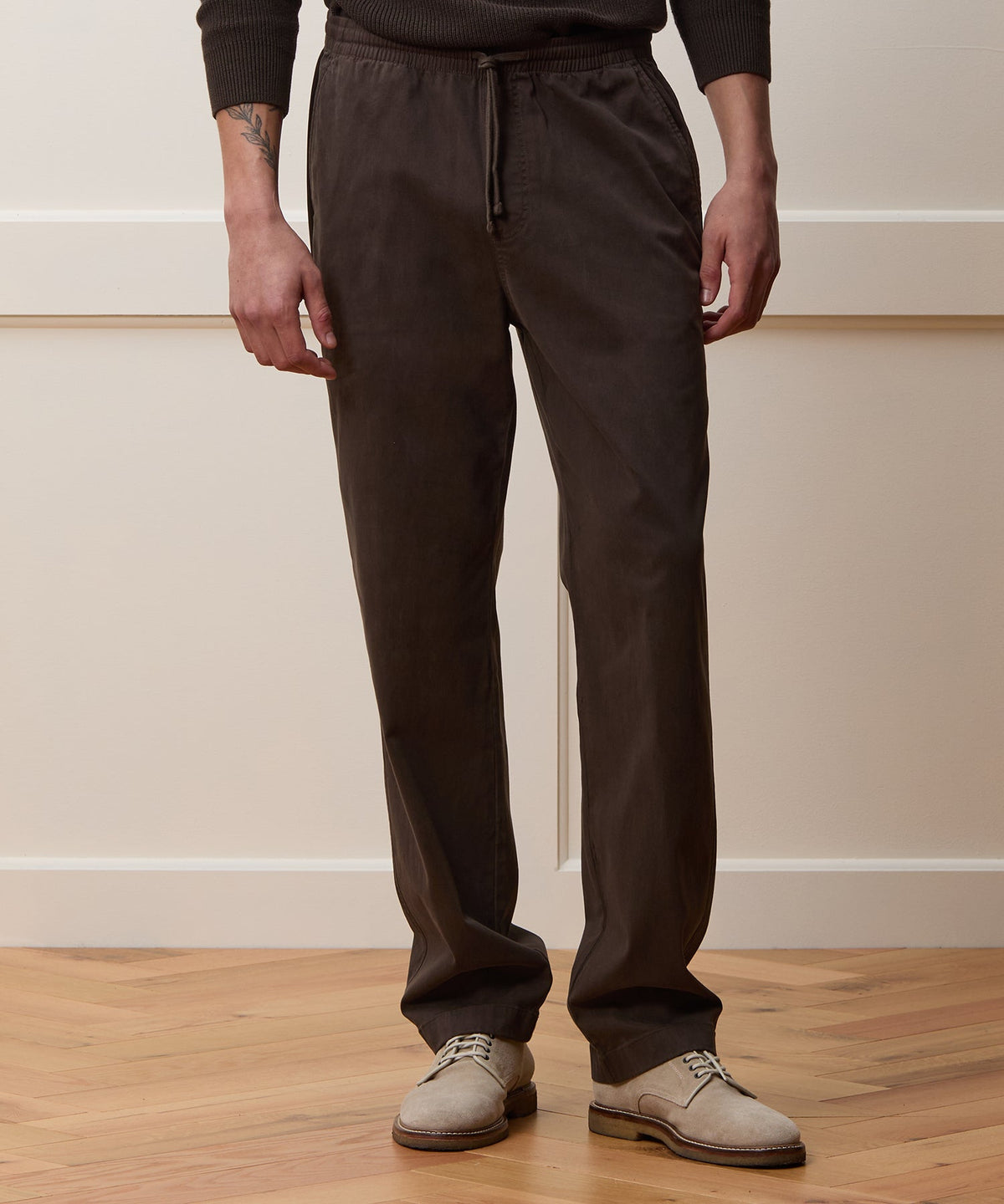 Todd Snyder Straight Fit Cotton Weekend Pant - Espresso Bean