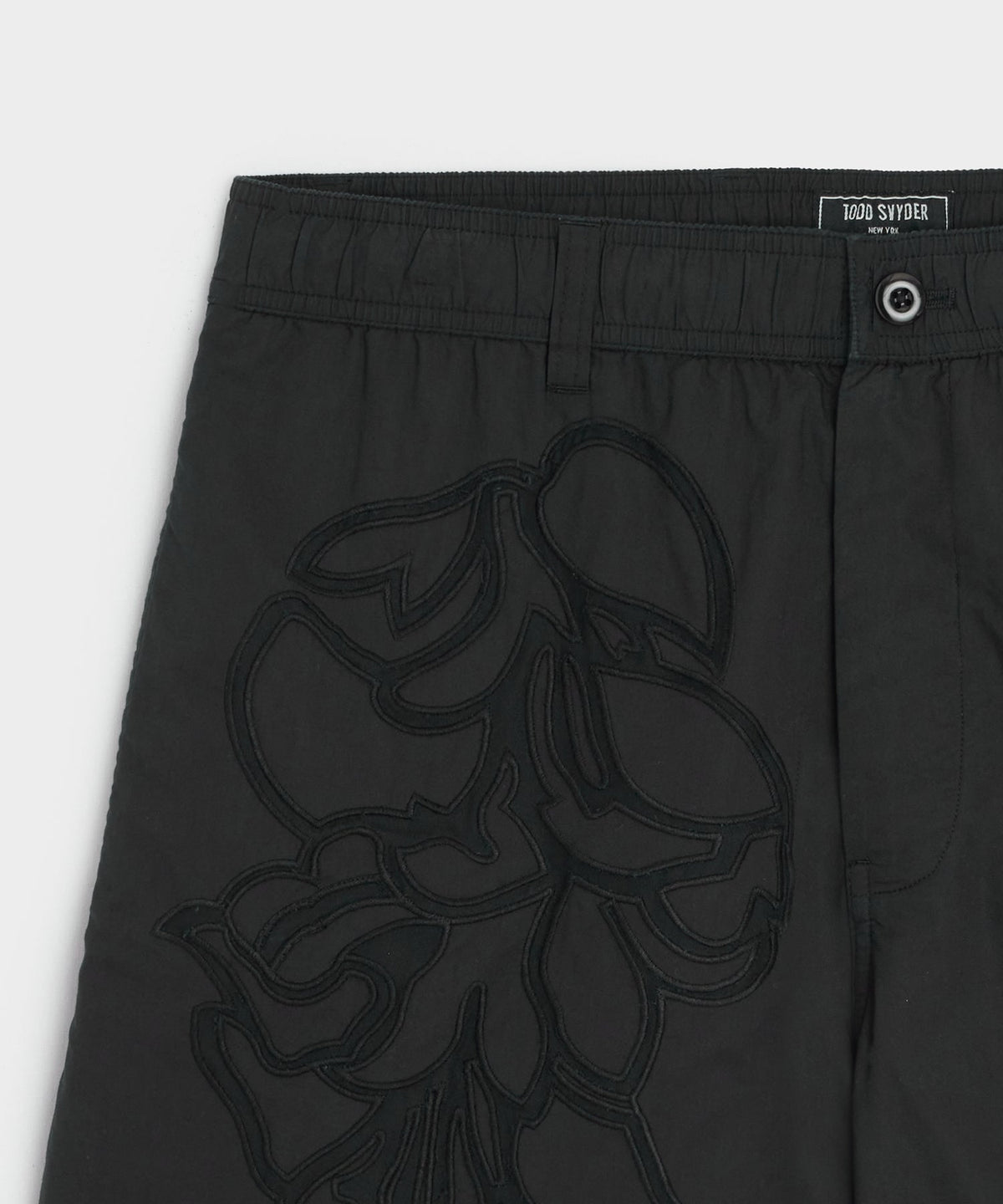 Todd Snyder 5" Floral Cotton Beachcomber Short - Black