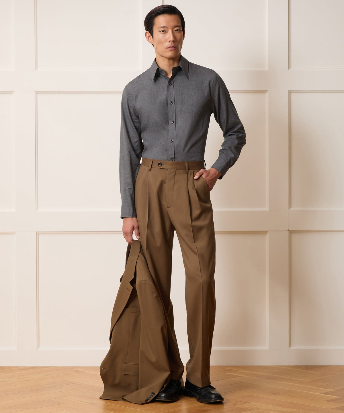 Todd Snyder Italian Featherweight Flannel Long Point Collar Dress Shirt - Charcoal