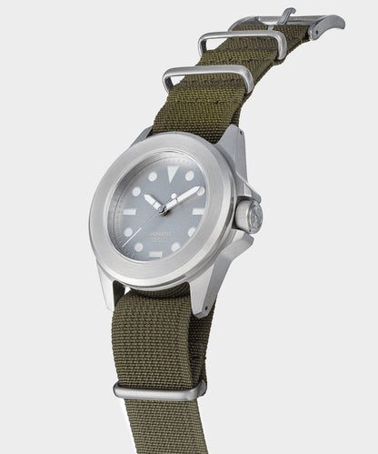 Todd Snyder UNIMATIC Modello Quattro U4-AEG Time Only Watch - Olive