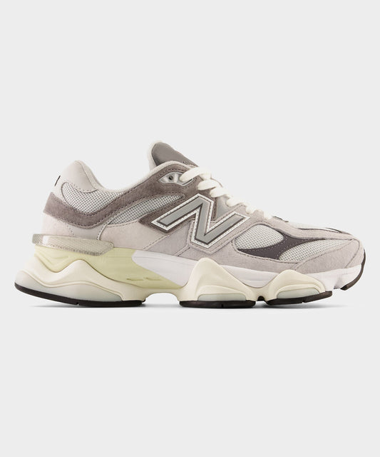 Todd Snyder New Balance 9060 Sneaker - Grey